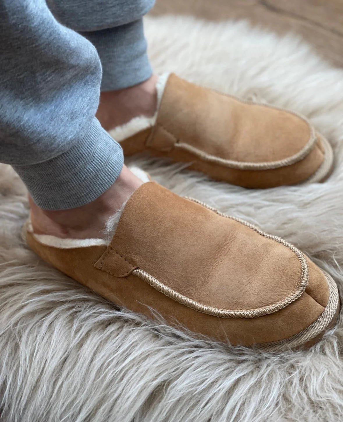 Unisex Kodiak Sheepskin Slippers - Beige - Euro Shoe House