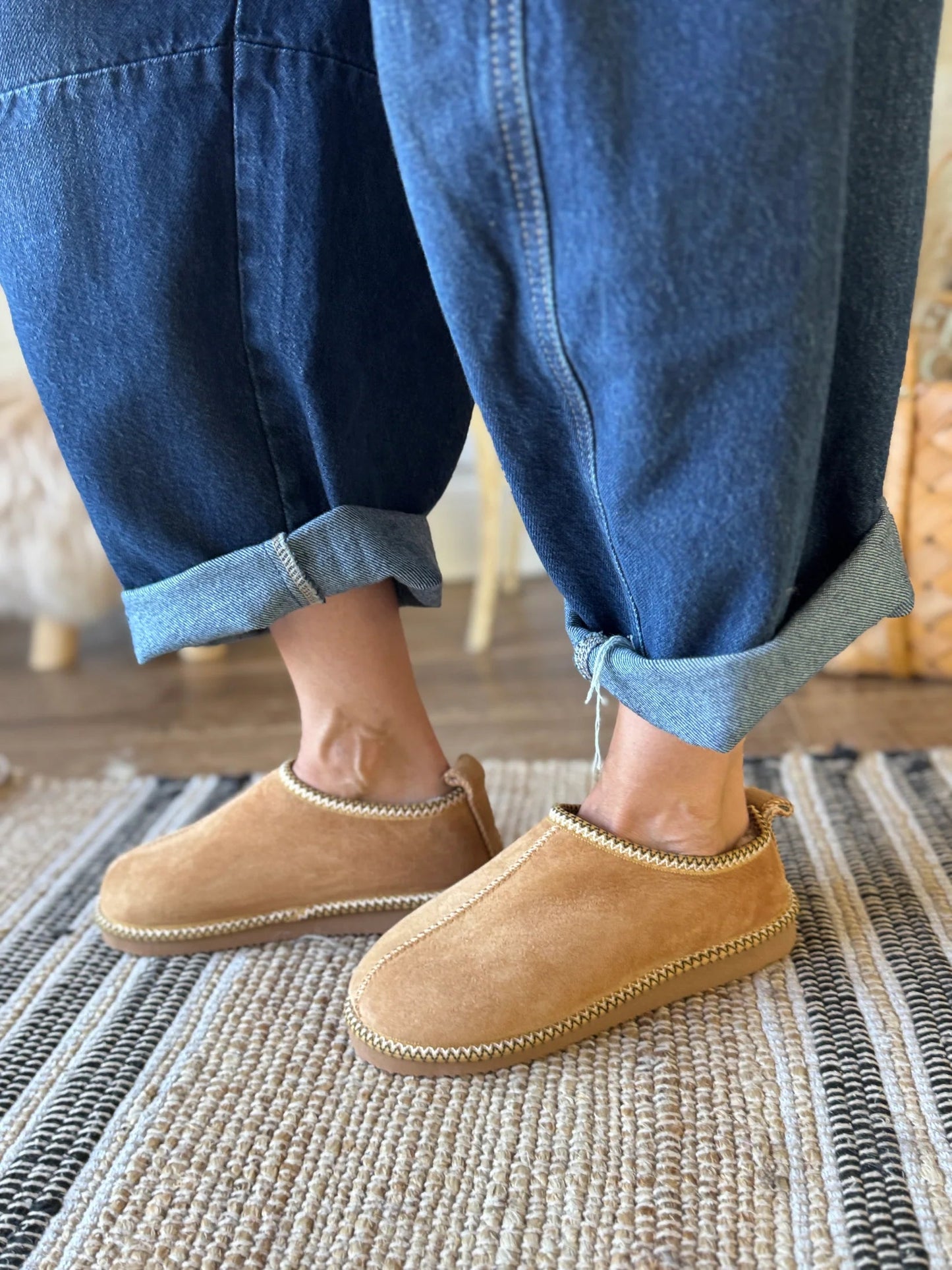 Women's Brooksie Sheepskin Slippers - Beige - Euro Shoe House