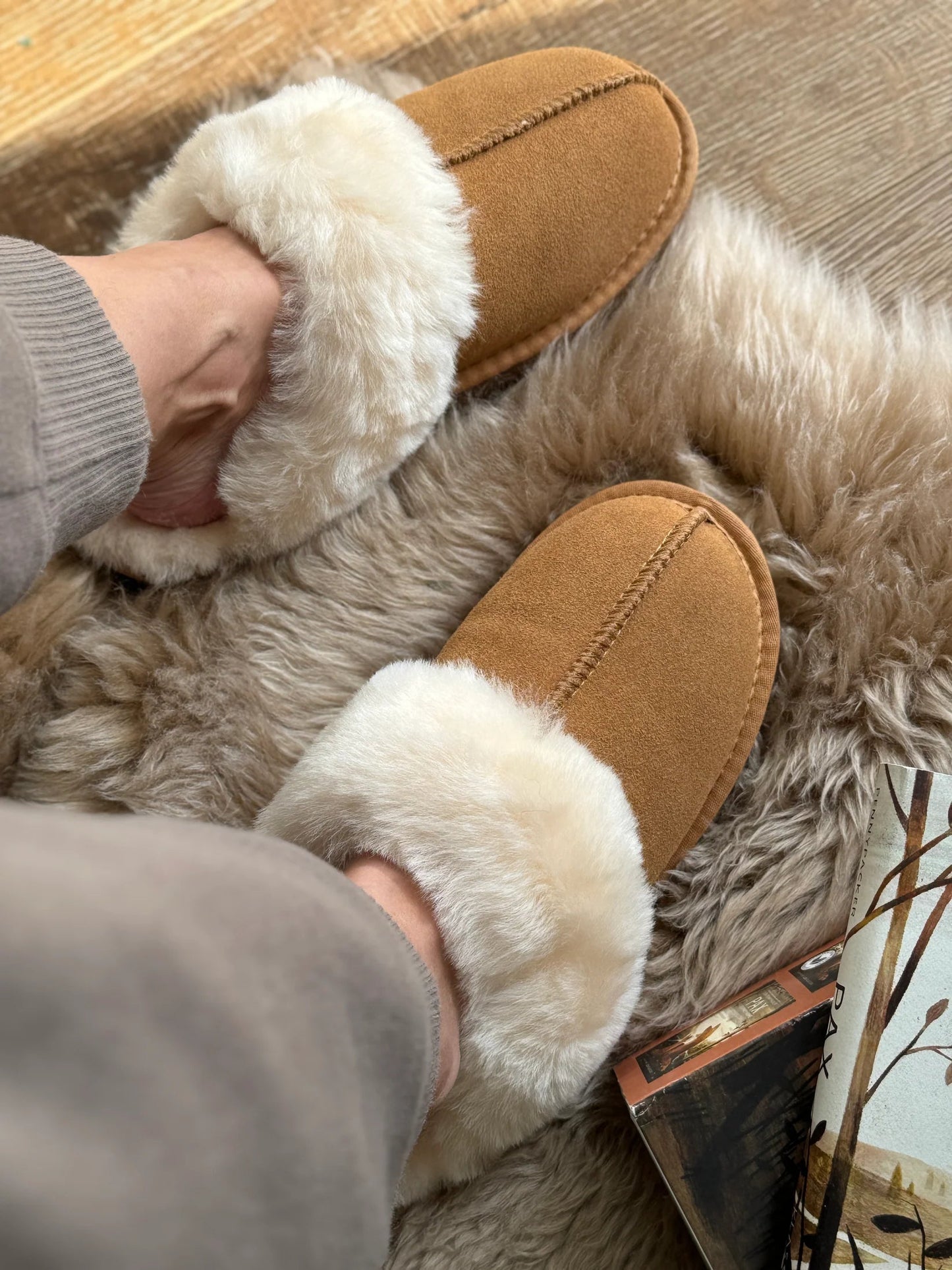 Women's Yukon Sheepskin Slippers - Beige - Euro Shoe House