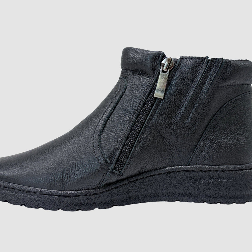 Women's Cove Leather Boots - Black - Euro Shoe House