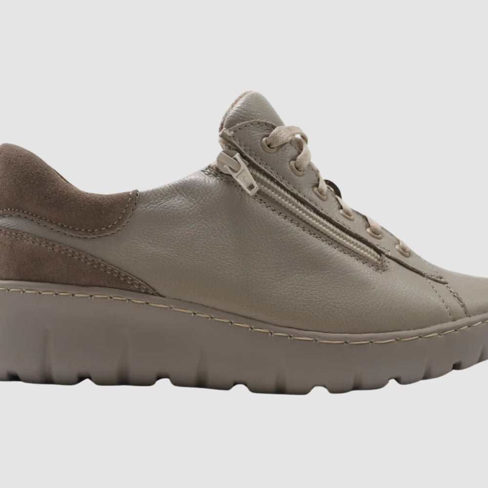 Women's Dahlia Leather Sneakers - Beige - Euro Shoe House