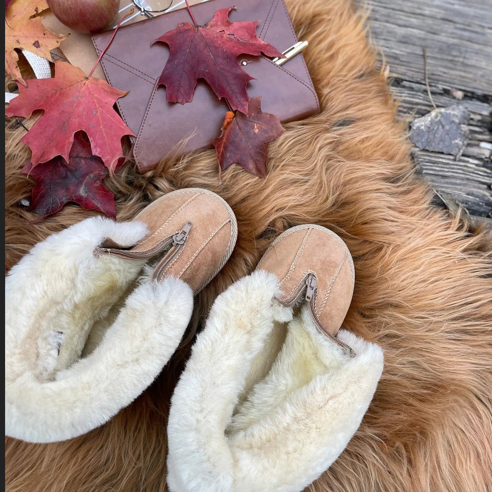 
                  
                    Women's Sami Sheepskin Boots - Beige - Euro Shoe House
                  
                