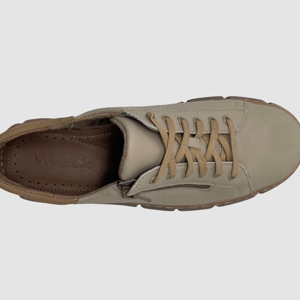 
                  
                    Women's Vanda Leather Sneaker - Beige - Euro Shoe House
                  
                