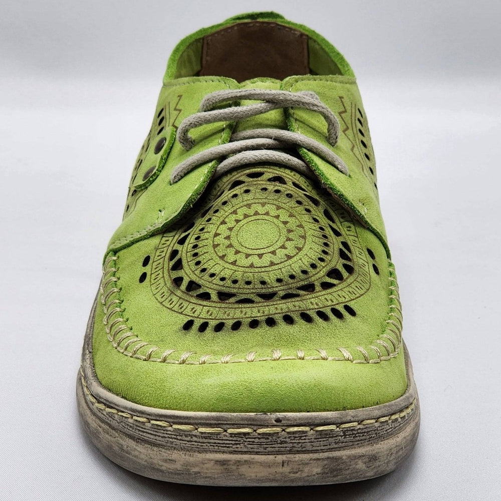 
                  
                    Women's Timeless Low - Top Leather Shoes - Green - Euro Shoe House
                  
                